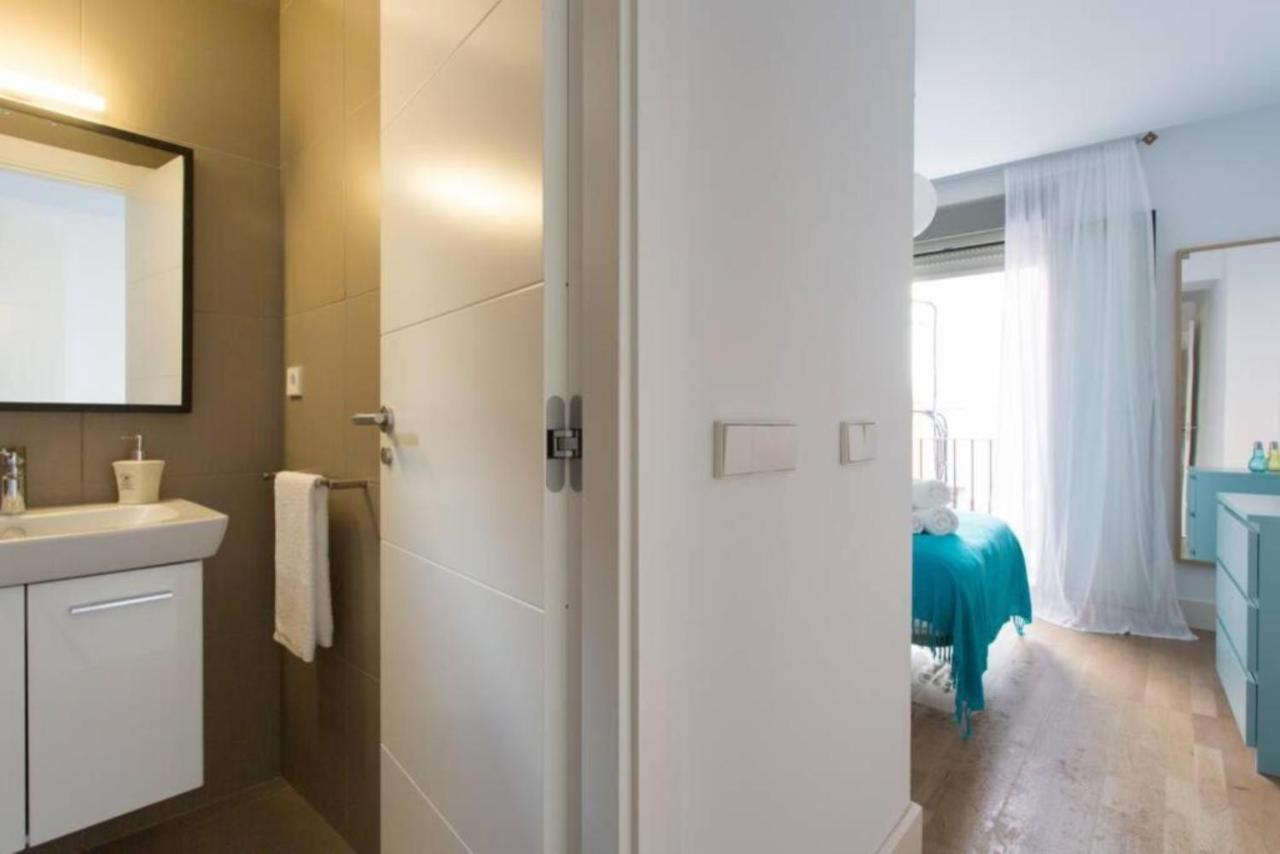 Pop Art, Un Aroma A San Julian En Enladrillada Apartment Seville
